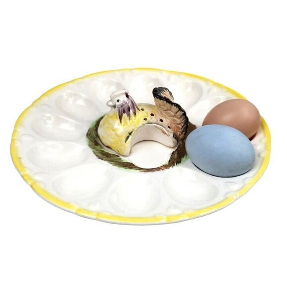 Chicken Deviled Egg Plate With 12 Egg Slots & Yellow Trim Easter Holiday Summer - Picture 5 of 12